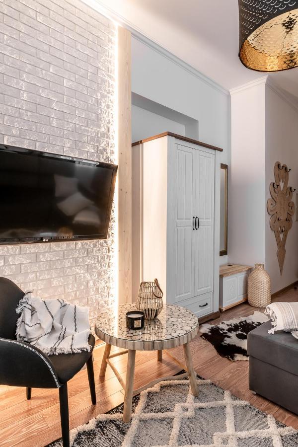 Apartament Biala Perla Чарны-Дунаец Экстерьер фото